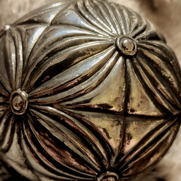 NEW Four Antiqued Christmas Ornaments - Picture 3 of 4